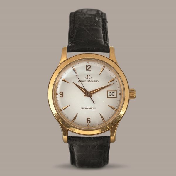 JAEGER LECOULTRE - Master Control in oro giallo 18k, quadrante bianco con indici e numeri Arabi applicati, movimento automatico con datario e secondi centrali.<BR>Accompagnato da scatola e garanzia  - Asta Orologi da Polso e da Tasca - Associazione Nazionale - Case d'Asta italiane