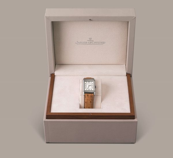 JAEGER LECOULTRE - Reverso in acciaio quadrante Argent� con numeri Arabi, movimento al quarzo con chiusura deployante scatola e garanzia  - Asta Orologi da Polso e da Tasca - Associazione Nazionale - Case d'Asta italiane