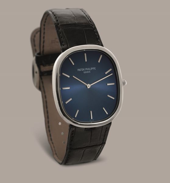 PATEK PHILIPPE - Ellipse ref 5738P in platino, quadrante Blu soleil e indici a bastone, movimento automatico con garanzia  - Asta Orologi da Polso e da Tasca - Associazione Nazionale - Case d'Asta italiane