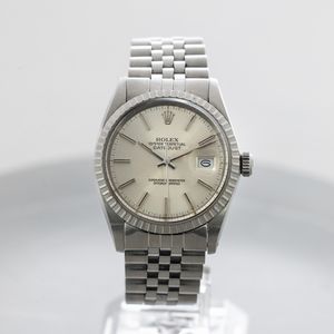 ROLEX - Datejust ref 16030 in acciaio con ghiera godronata, bracciale Jubilee, quadrante Argent� con indici a bastone, movimento automatico con datario  - Asta Orologi da Polso e da Tasca - Associazione Nazionale - Case d'Asta italiane