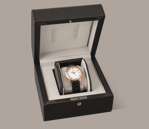 GLASHUTTE - Senator in oro rosa 18k e brillanti, quadrante Argent� con numeri Romani, secondi centrali e movimento automatico a vista  - Asta Orologi da Polso e da Tasca - Associazione Nazionale - Case d'Asta italiane