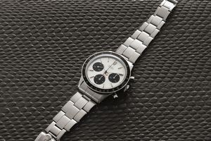 ROLEX - Daytona ref 6241 Cherry Logo carica manuale,in acciaio, quadrante Argent� contatori neri a contrasto, ghiera nera in bachelite e pulsanti a pompa  - Asta Orologi da Polso e da Tasca - Associazione Nazionale - Case d'Asta italiane