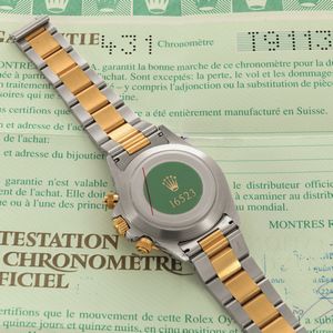 ROLEX - Daytona 16523 NOS, acciaio e oro quadrante bianco contatori neri, bracciale Oyster, fondello a vite con adesivo originale corredato di scatola e garanzia  - Asta Orologi da Polso e da Tasca - Associazione Nazionale - Case d'Asta italiane