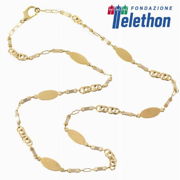 LUNGA COLLANA A CATENA  - Asta Gioielli - Associazione Nazionale - Case d'Asta italiane