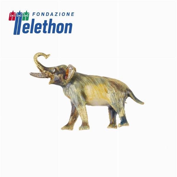 SPILLA A FORMA DI ELEFANTE  - Asta Gioielli - Associazione Nazionale - Case d'Asta italiane