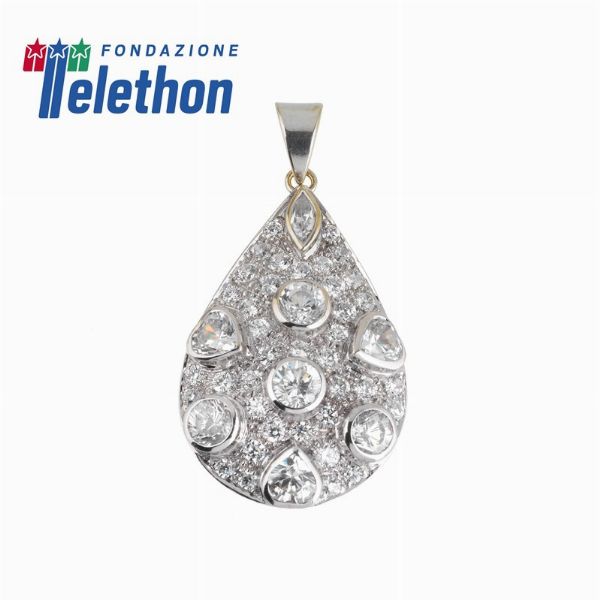 PENDENTE A GOCCIA CON ZIRCONIA CUBICA  - Asta Gioielli - Associazione Nazionale - Case d'Asta italiane