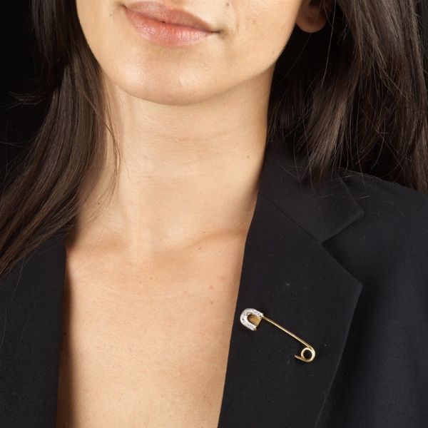 PAIO DI SPILLE A BARRETTA  - Asta Gioielli - Associazione Nazionale - Case d'Asta italiane