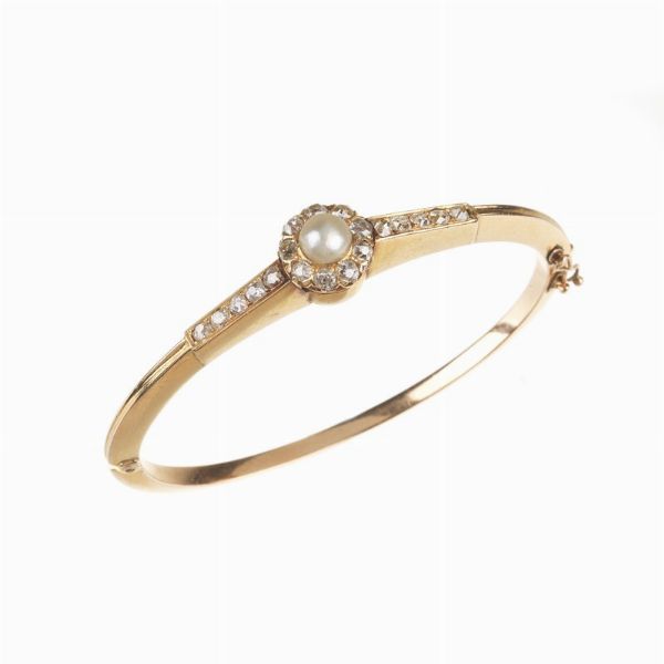 BRACCIALE RIGIDO CON PERLA E DIAMANTI  - Asta Gioielli - Associazione Nazionale - Case d'Asta italiane