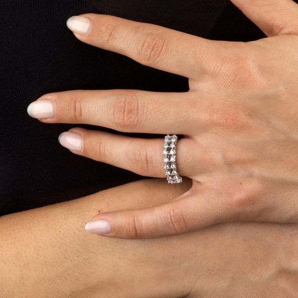ANELLO A FASCIA CON DIAMANTI  - Asta Gioielli - Associazione Nazionale - Case d'Asta italiane