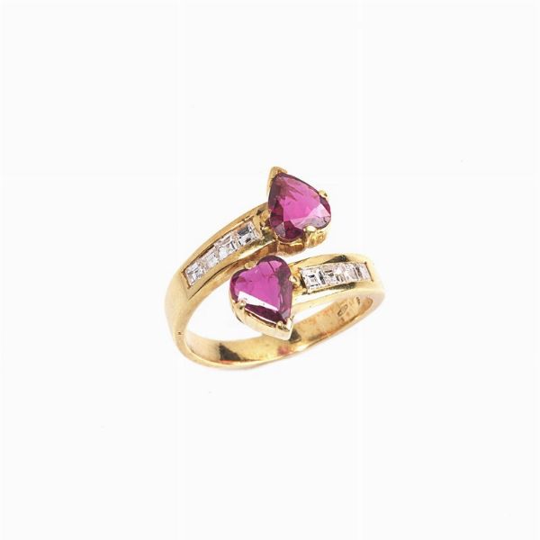 ANELLO CONTRARIE CON RUBINI E DIAMANTI  - Asta Gioielli - Associazione Nazionale - Case d'Asta italiane