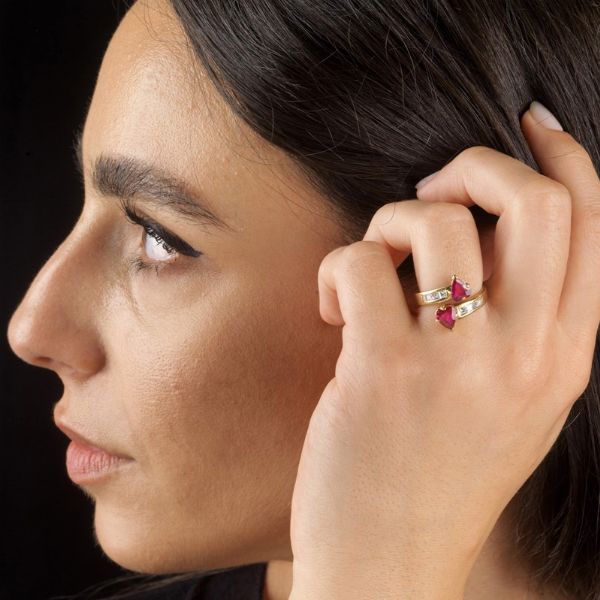 ANELLO CONTRARIE CON RUBINI E DIAMANTI  - Asta Gioielli - Associazione Nazionale - Case d'Asta italiane