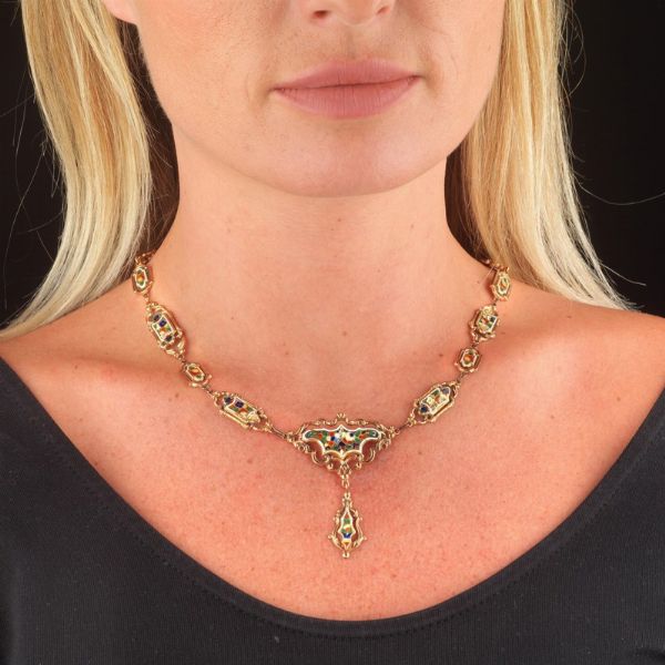 COLLANA CON SMALTI POLICROMI  - Asta Gioielli - Associazione Nazionale - Case d'Asta italiane
