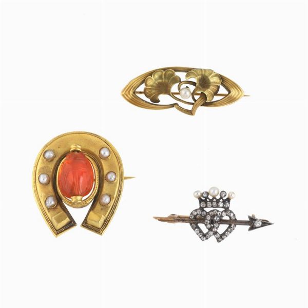 GRUPPO DI SPILLE  - Asta Gioielli - Associazione Nazionale - Case d'Asta italiane