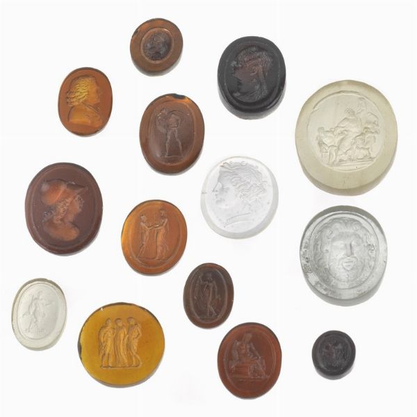 GRUPPO DI PIETRE INCISE  - Asta Gioielli - Associazione Nazionale - Case d'Asta italiane