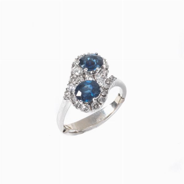 ANELLO CONTRARIE CON ZAFFIRI E DIAMANTI  - Asta Gioielli - Associazione Nazionale - Case d'Asta italiane