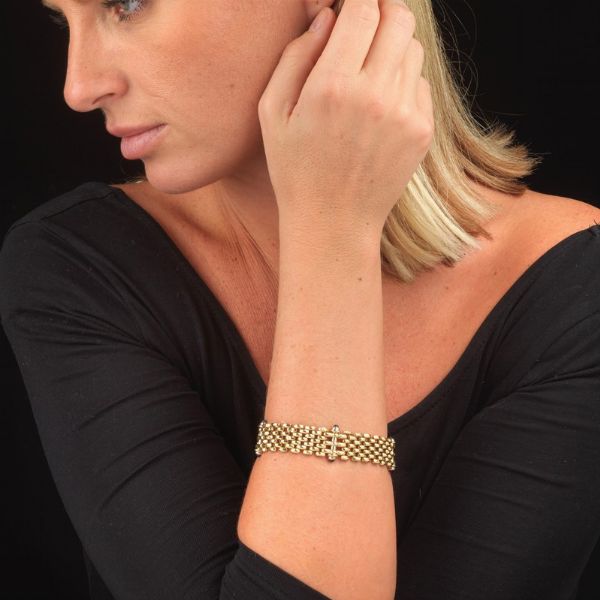 BRACCIALE A MAGLIA TESSITA  - Asta Gioielli - Associazione Nazionale - Case d'Asta italiane