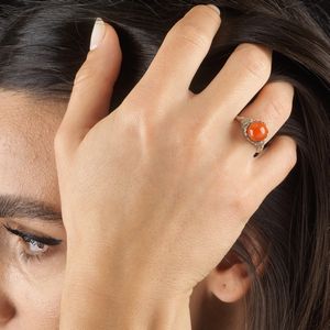 ANELLO CON CORALLO E DIAMANTI  - Asta Gioielli - Associazione Nazionale - Case d'Asta italiane