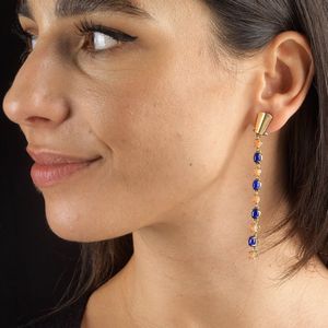 PAIO DI LUNGHI ORECCHINI PENDENTI CON CORALLO ROSA E LAPISLAZZULI  - Asta Gioielli - Associazione Nazionale - Case d'Asta italiane