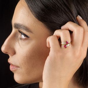 ANELLO CONTRARIE CON RUBINI E DIAMANTI  - Asta Gioielli - Associazione Nazionale - Case d'Asta italiane