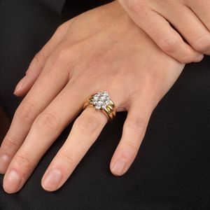 ANELLO A FASCIA CON DIAMANTI  - Asta Gioielli - Associazione Nazionale - Case d'Asta italiane