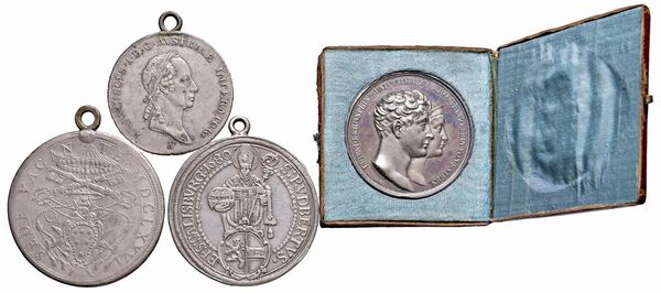 VARI STATI. TRE MONETE CON MONTATURA E UNA MEDAGLIA IN ARGENTO  - Asta Medaglie napoleoniche, monete toscane di grande modulo. Aurea: monete e medaglie d'oro - Associazione Nazionale - Case d'Asta italiane
