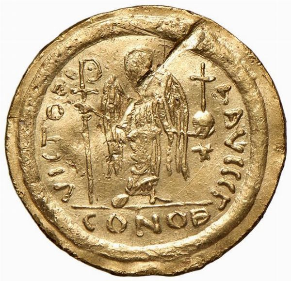 BISANZIO. GIUSTINIANO I (525-565). ZECCA DI RAVENNA. SOLIDO  - Asta Medaglie napoleoniche, monete toscane di grande modulo. Aurea: monete e medaglie d'oro - Associazione Nazionale - Case d'Asta italiane