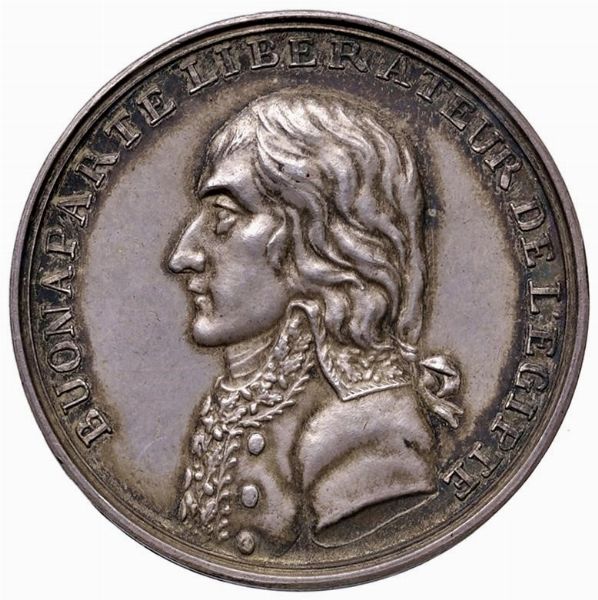 MEDAGLIA IN ARGENTO PER IL RITORNO IN FRANCIA DI BONAPARTE 1799  - Asta Medaglie napoleoniche, monete toscane di grande modulo. Aurea: monete e medaglie d'oro - Associazione Nazionale - Case d'Asta italiane