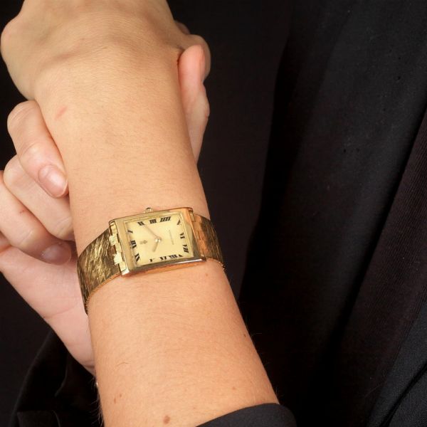 CORUM HAUSMANN OROLOGIO IN ORO N. 589XX  - Asta Orologi e penne - Associazione Nazionale - Case d'Asta italiane