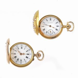 DUE PICCOLI OROLOGI DA TASCA IN ORO A BASSO TITOLO CON DIAMANTI E SMALTI  - Asta Orologi e penne - Associazione Nazionale - Case d'Asta italiane