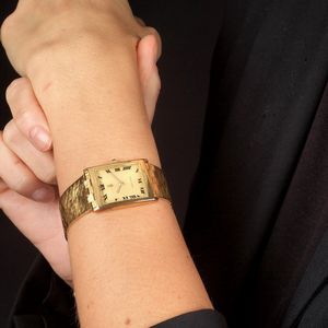 CORUM HAUSMANN OROLOGIO IN ORO N. 589XX  - Asta Orologi e penne - Associazione Nazionale - Case d'Asta italiane