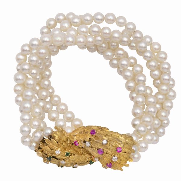 Bracciale a tre fili di perle coltivate  - Asta Gioielli Orologi e Fashion Vintage - Associazione Nazionale - Case d'Asta italiane