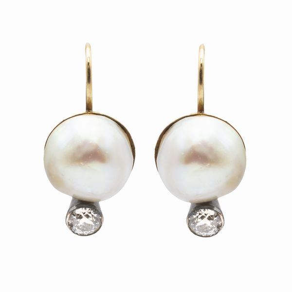 Antichi orecchini a monachina in oro e argento  - Asta Gioielli Orologi e Fashion Vintage - Associazione Nazionale - Case d'Asta italiane