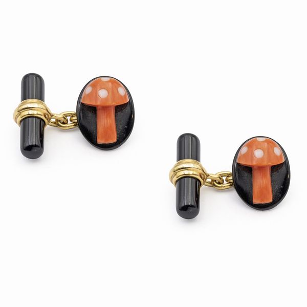 Gemelli funghetto in oro giallo 18kt  - Asta Gioielli Orologi e Fashion Vintage - Associazione Nazionale - Case d'Asta italiane