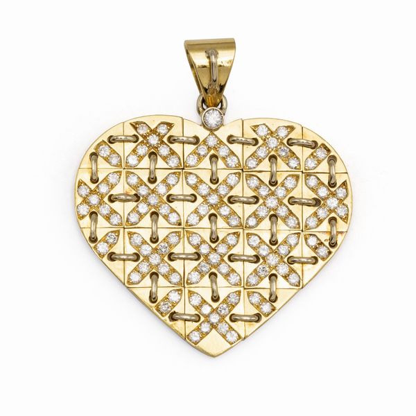 Pendente cuore in oro giallo 18kt e diamanti  - Asta Gioielli Orologi e Fashion Vintage - Associazione Nazionale - Case d'Asta italiane