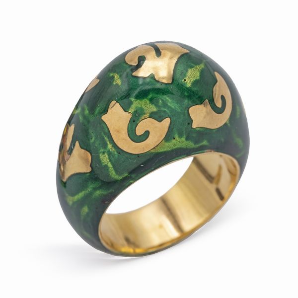 Anello a cuspide in oro giallo 18kt e smalto  - Asta Gioielli Orologi e Fashion Vintage - Associazione Nazionale - Case d'Asta italiane