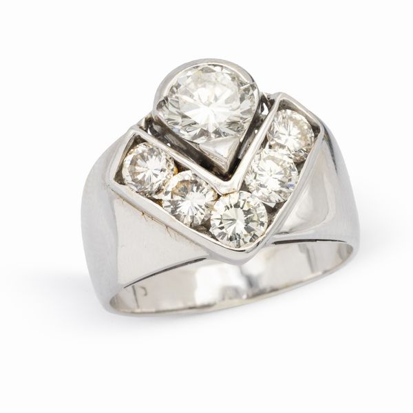 Anello in oro bianco 14kt e diamante taglio brillante ct 1,30  - Asta Gioielli Orologi e Fashion Vintage - Associazione Nazionale - Case d'Asta italiane