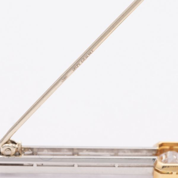 Bulgari, importante spilla con smeraldo colombiano naturale e diamanti  - Asta Gioielli Orologi e Fashion Vintage - Associazione Nazionale - Case d'Asta italiane