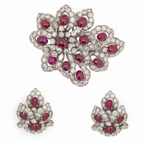 Importante parure in oro bianco 18kt rubini e diamanti  - Asta Gioielli Orologi e Fashion Vintage - Associazione Nazionale - Case d'Asta italiane