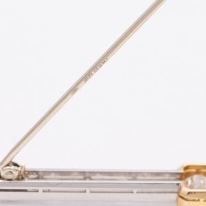 Bulgari, importante spilla con smeraldo colombiano naturale e diamanti  - Asta Gioielli Orologi e Fashion Vintage - Associazione Nazionale - Case d'Asta italiane