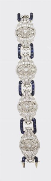 Importante bracciale in platino, diamanti e zaffiri  - Asta Gioielli e Orologi - Associazione Nazionale - Case d'Asta italiane