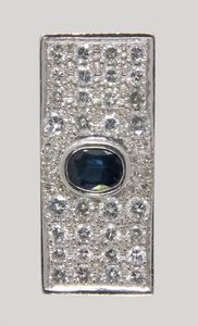 Anello in oro bianco con zaffiro e brillanti  - Asta Gioielli e Orologi - Associazione Nazionale - Case d'Asta italiane