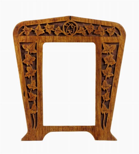 Lotto composto di 4 piccole cornici e portaritratti liberty.  - Asta Arte antica, moderna e contemporanea - Associazione Nazionale - Case d'Asta italiane