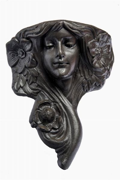 Lotto composto di 2 oggetti decorativi Liberty.  - Asta Arte antica, moderna e contemporanea - Associazione Nazionale - Case d'Asta italiane