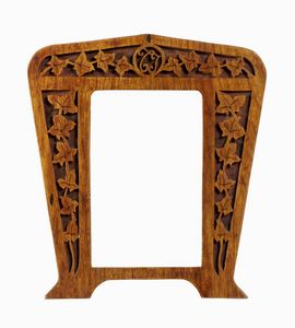 Lotto composto di 4 piccole cornici e portaritratti liberty.  - Asta Arte antica, moderna e contemporanea - Associazione Nazionale - Case d'Asta italiane