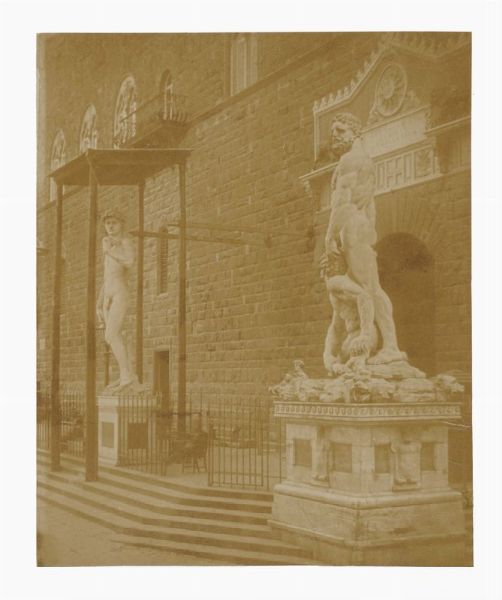 Firenze. Ingresso di Palazzo Vecchio.  - Asta Fotografie storiche - Associazione Nazionale - Case d'Asta italiane