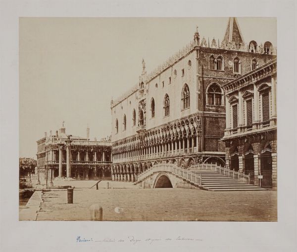 ANTONIO FORTUNATO PERINI : Venezia. Palazzo Ducale e Riva degli Schiavoni.  - Asta Fotografie storiche - Associazione Nazionale - Case d'Asta italiane