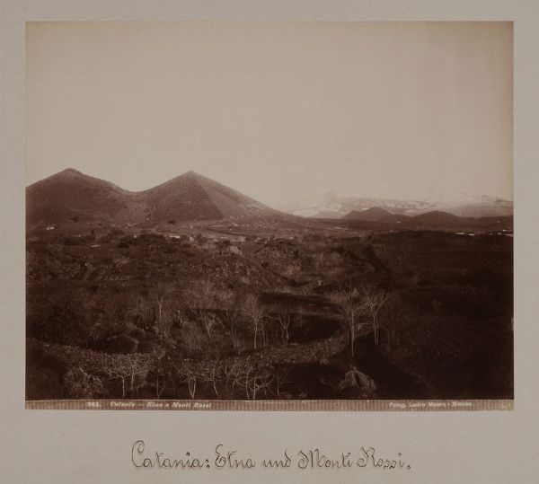Mauro Ledru : Catania. Veduta dell'Etna e dei Monti Rossi.  - Asta Fotografie storiche - Associazione Nazionale - Case d'Asta italiane