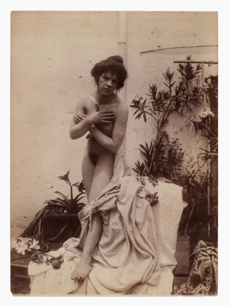 VINCENZO GALDI : Lotto di due studi di nudo femminile.  - Asta Fotografie storiche - Associazione Nazionale - Case d'Asta italiane