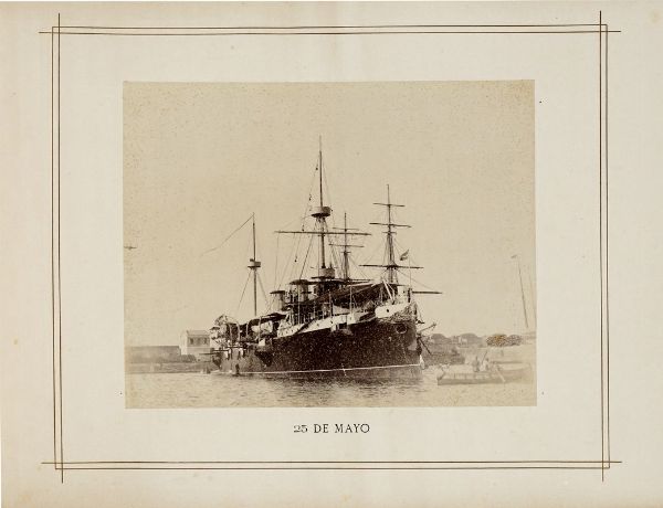 ALFRED AUGUST NOACK : Album celebrativo del IV Centenario della Scoperta dell'America, Genova 1892. Con 39 fotografie raffiguranti Navi da guerra convenute da vari Paesi e ancorate nel Porto di Genova per rendere omaggio al Re d'Italia Umberto I di Savoia.  - Asta Fotografie storiche - Associazione Nazionale - Case d'Asta italiane