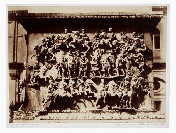 HENRI BGUIN : Roma. Base della Colonna Traiana.  - Asta Fotografie storiche - Associazione Nazionale - Case d'Asta italiane